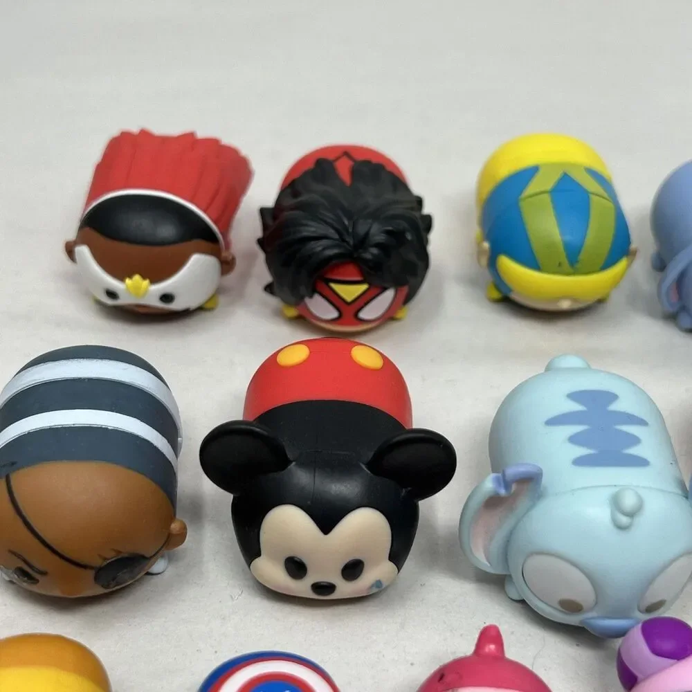 Disney TSUM TSUM Lot of 82 Figures W/ Accessories - Disney Marvel Christmas More